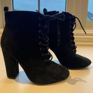NEW - Suede Heel Boots Size: 6.5